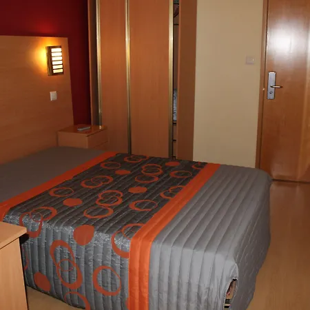埃斯特雷拉旅馆 招待所 波尔图