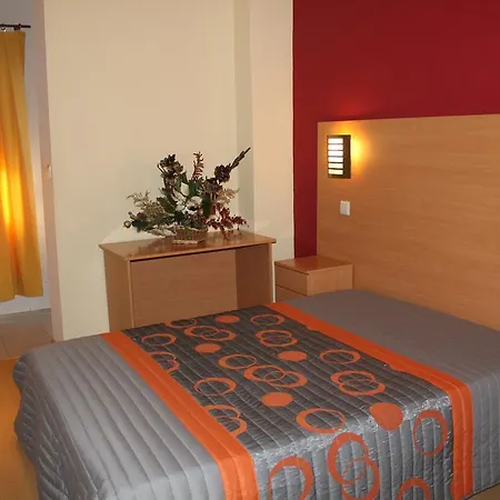 Гостевой дом Estrela 2*